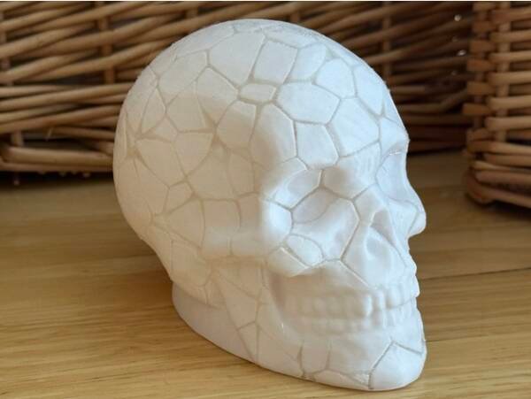 Cracked Skull STL – Realistic 3D Printable Horror Prop Model - Image 3